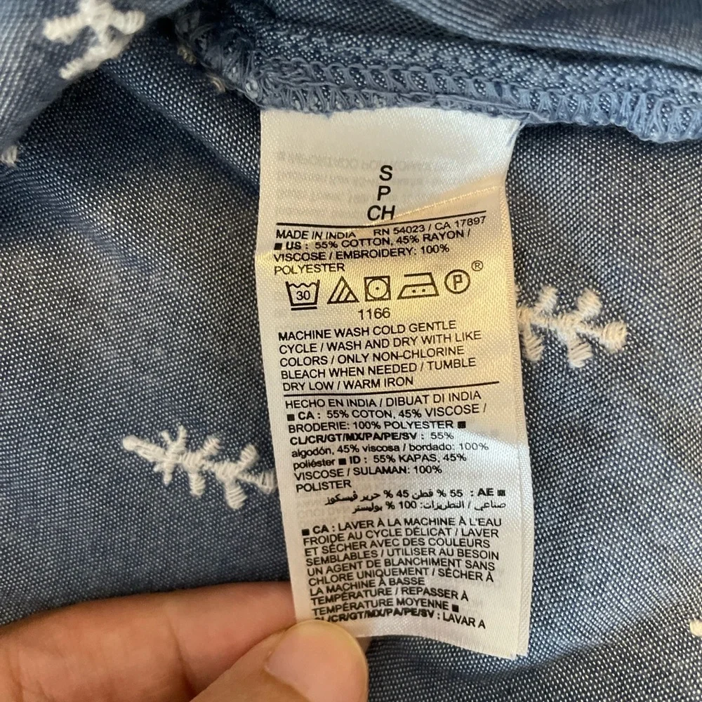 OLD NAVY Puffed-Sleeve Embroidered Poet Swing Blouse Size S NWT